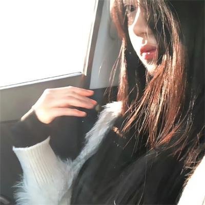 姨妈希尔达 封面