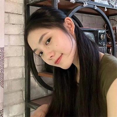 午夜下的刺花 封面